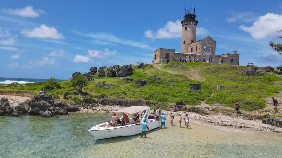 5 Islands Speedboat Cruise, Snorkeling + Lunch & Open Bar - Crew and pacing: why the skipper matters on a speedboat day