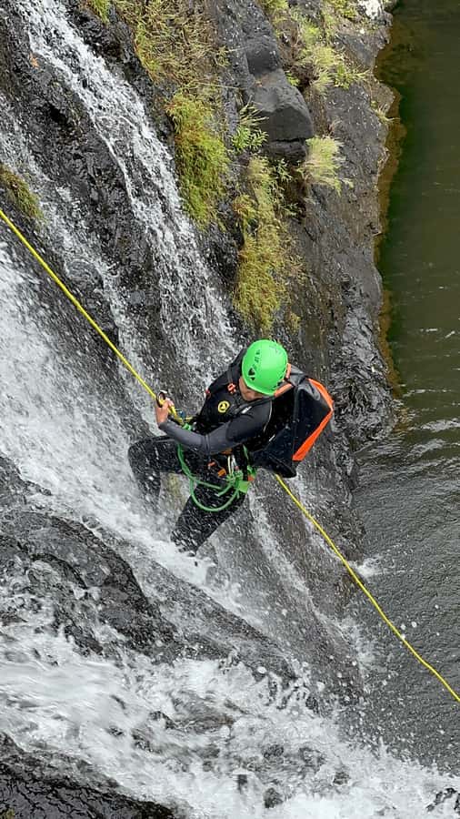 Abseiling/Canyoning - The abseils and optional jumps: how the 3-hour flow feels
