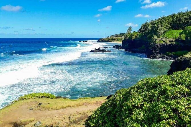 All Inclusive Full Day Tour: Chamarel Rhumrie,7-Coloured & Lunch - Le Morne: A Brief Look at the Mountain History