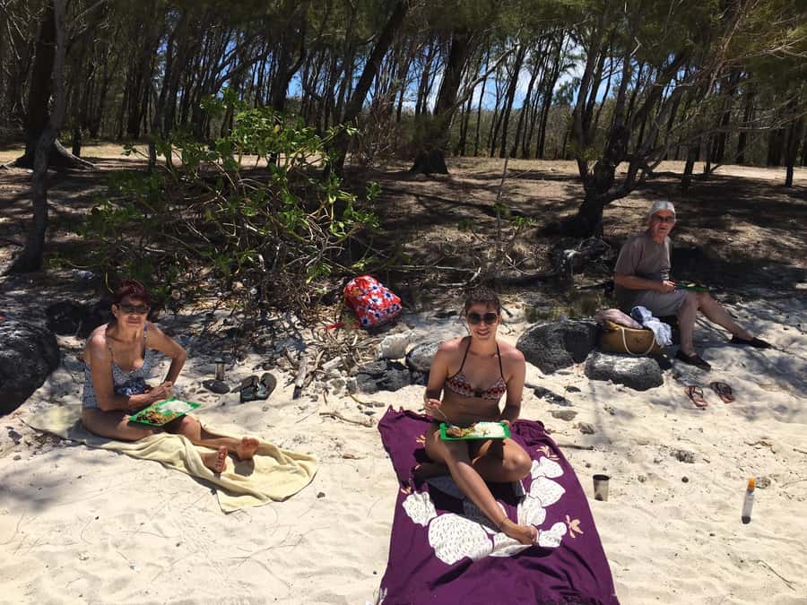 Blue Bay: Half-Day Snorkeling Trip with Creole Picnic Lunch - Snorkel Stop One: Lagoon Reefs, Drifting Spots, and a Possible Wreck