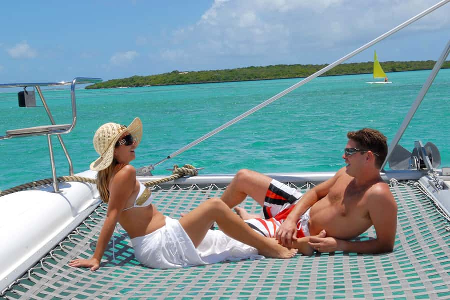 Catamaran cruise to Ile aux Cerfs from Pointe Jerome - Morning sail: how the day unfolds before you hit the lagoon at 11:00