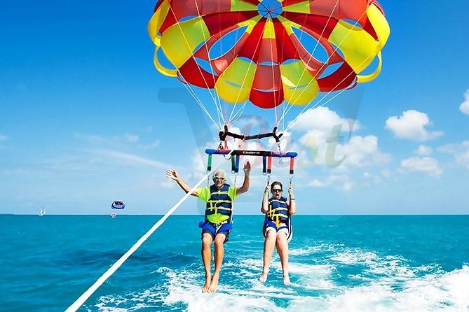 Catamaran Experience to Ile aux cerf: incl: Parasailing, Lunch, GRSE & Transfer - Getting to Trou d’Eau Douce, even if your morning is not