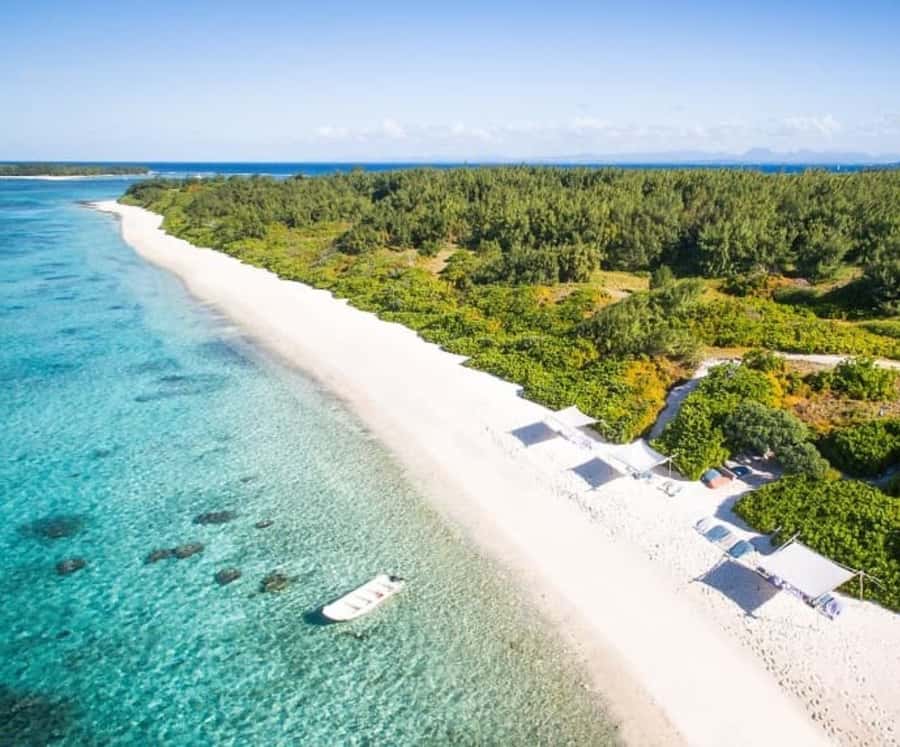 Catamaran Mauritius Cruise in the North Coasts - Ile Plate (Flat Island): Beach Time That Feels Like a Reset
