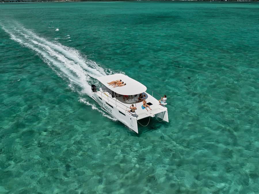 Catamaran Mauritius: South East 5 Islands Catamaran Cruises - Eau Bleue snorkeling in Grand Port District: the activity block that matters