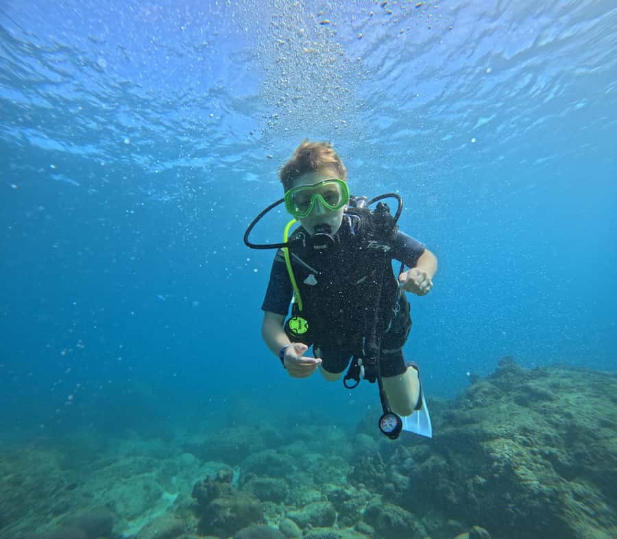 DISCOVER SCUBA DIVING IN LEMORNE with EasydiveMauritius - Where You Start at Lux Le Morne Resort