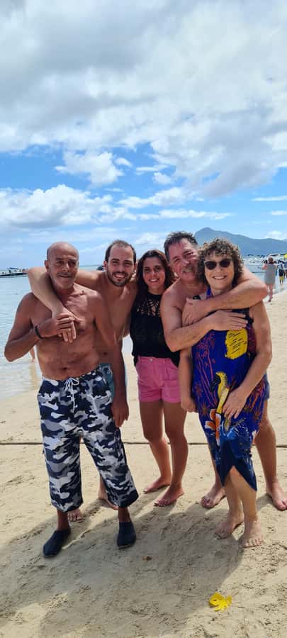 Dolphins: Private, Snorkel, CrystalRock, ileoBenitiers,lunch - Weather Rules and Schedule Shifts You Should Expect
