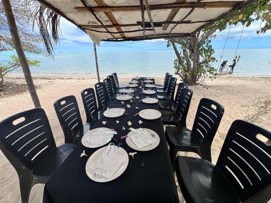 Exclusive:full-day/Dolphins watch& swimming Crystal Rock+Bbq - Private boat time: what you get, and what to bring