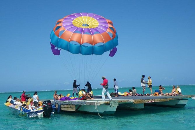 Full-Day At Ile Aux Cerf: Speed Boat, GRSE, Lunch On A Private Island & Transfer - Private BBQ lunch on a small-island setup with unlimited drinks