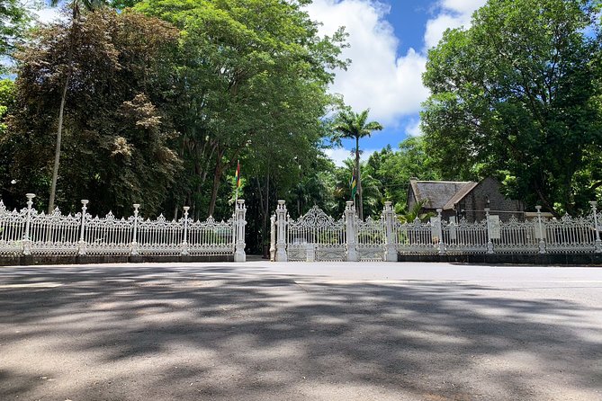 Full Day Private custom Tour with Drive-Guide in Mauritius - Practical Tips for Talking With Your Driver and Getting the Best Day