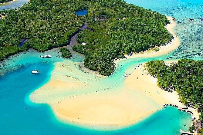 Full Day Shared Speed Boat in Ile Aux Cerfs Lunch & Transfer incl - Pickup and drop-off around Mauritius: convenient, but be proactive