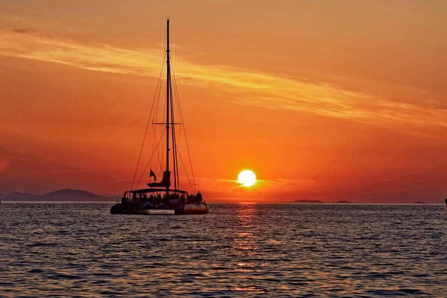 Grand Bay: BBQ Dinner on Catamaran & Short Sunset Tour - Languages And Crew Support: Communication Is Covered