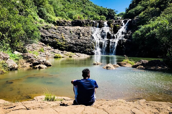 Guided Hiking The 7 WATERFALLS with relaxing car tour in the end - Alexandra Falls and the gorge views: what to expect in the field
