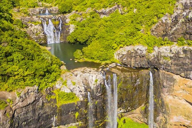 Hiking Trip Full-Day: The Magnificent 7 Waterfalls Sept Cascades including Lunch - The Moderate Hike To Tamarind Falls: Slopes, Mud, And The Shoe Test