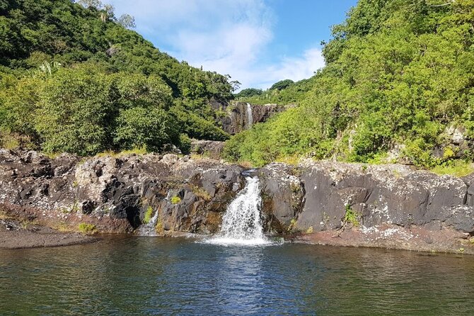 Hiking Trip Full-Day: The Magnificent 7 Waterfalls Sept Cascades including Lunch - Price and Value: Is $119.13 Fair For a Private Falls Day?