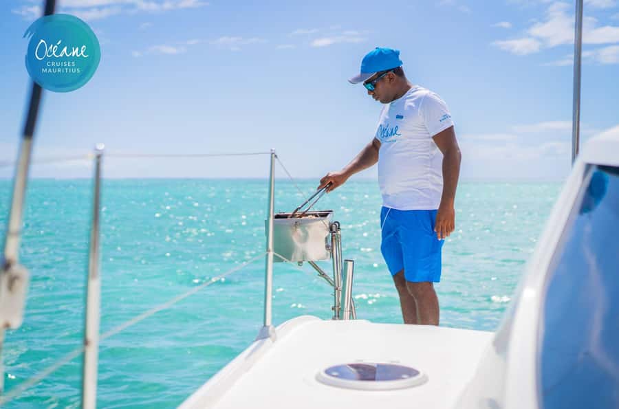 Ile Aux Bénitiers : Private Catamaran Cruise & Gourmet Lunch - Price and value: $1,325 per group up to 6, and what you actually get