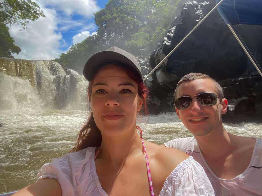 Ile aux Cerfs: Island & Waterfall Speedboat Tour with Lunch - Entering the Day: A 6-Hour Speedboat Escape from Trou d’Eau Douce