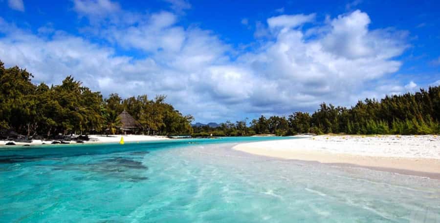 Ile aux Cerfs: Island & Waterfall Speedboat Tour with Lunch - Should You Book This Ile aux Cerfs Speedboat and Lunch Tour?