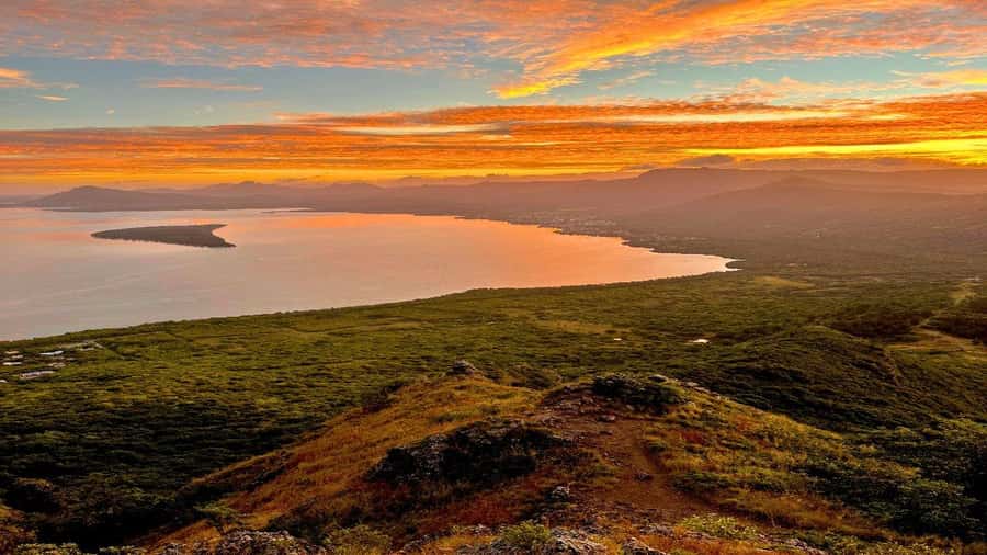 Le Morne Brabant Sunrise Hike - What to bring so you don’t regret it at sunrise