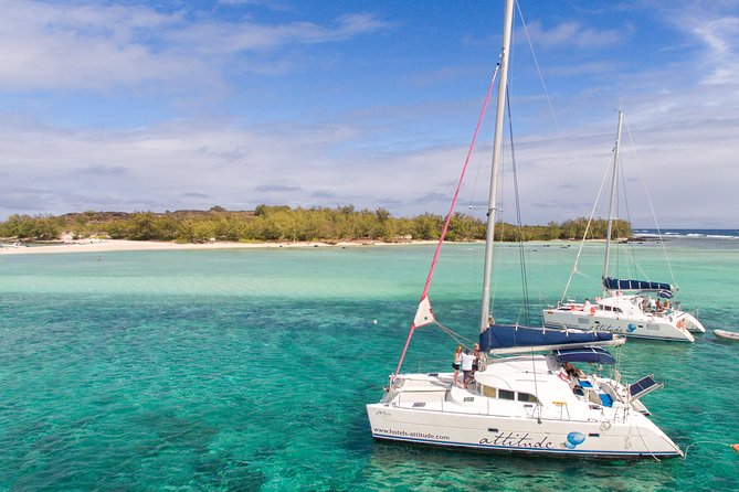 Luxury Catamaran Cruise: The Northern Islands - Where You Start, How You Get There, and Why Logistics Matter