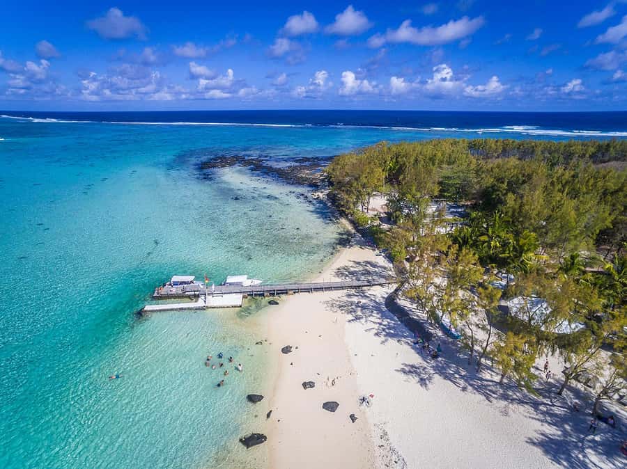 Mahebourg: L'île des Deux Cocos Island Boat Tour with Lunch - Blue Bay Marine National Park time: beach, swim, and snorkeling expectations