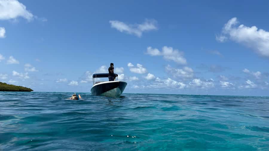 Mauritius 5 Islands Hopping Tours - PRIVATE BOAT - Price and value for a private boat up to 2 people