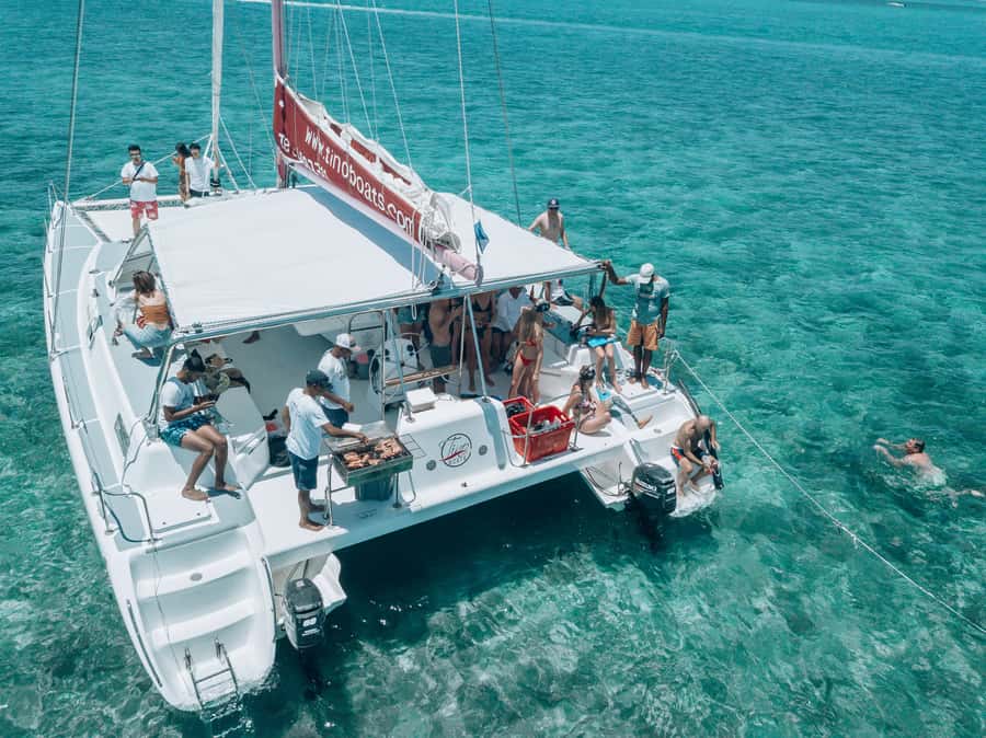 Mauritius: Catamaran Day Cruise to lle aux Cerfs with Lunch - BBQ Lunch and Drinks On Board: The Midday Reset