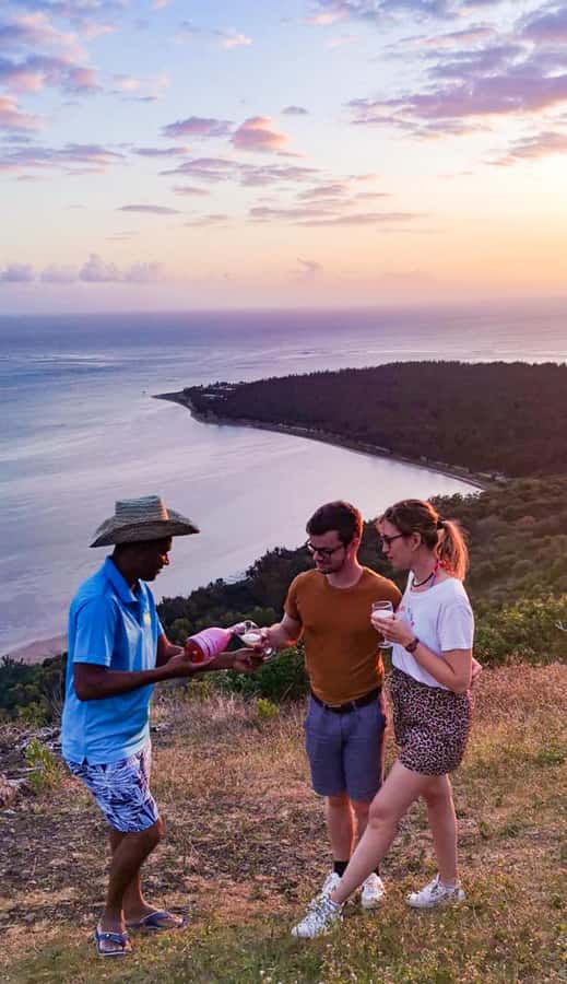 Mauritius: Exclusive Le Morne Sunset Hike & Aperitivo - UNESCO viewpoint timing: when the lagoon really comes into focus