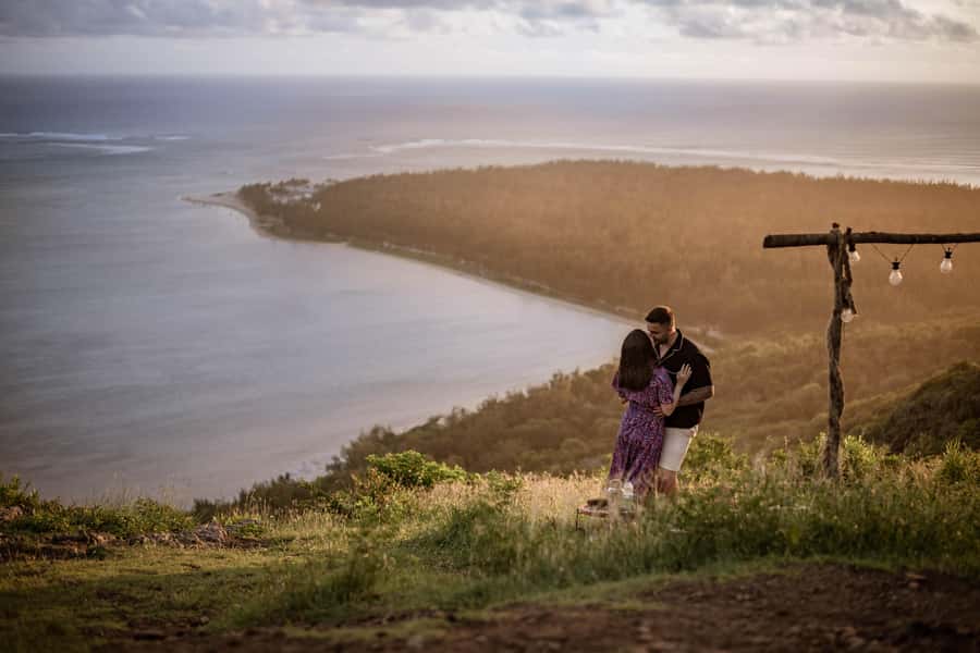 Mauritius: Exclusive Le Morne Sunset Hike & Aperitivo - Private pickup and meeting Local Spirit before you climb