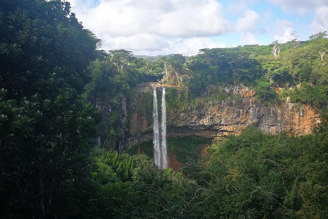 Mauritius Guided Southwest tour (Private) - Trou aux Cerfs: The Dormant Volcano Crater With a Forest Edge