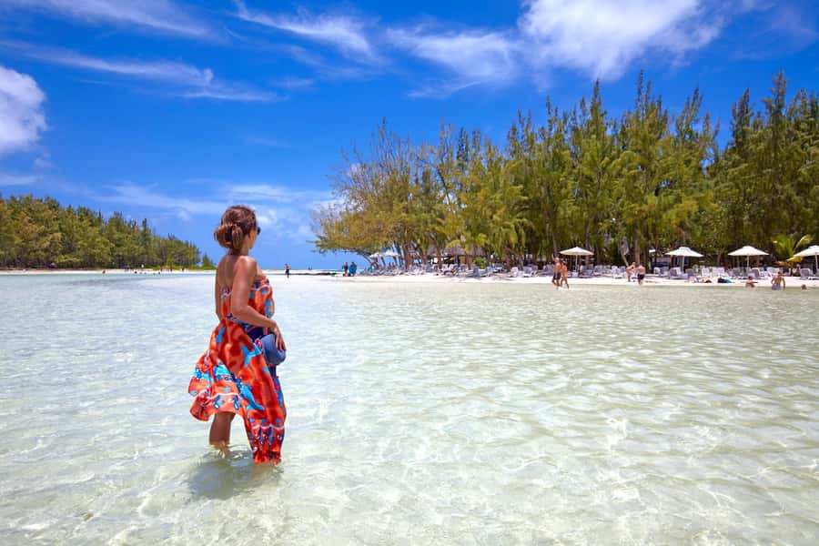 Mauritius: Ile aux Cerfs Boat Tour with BBQ Lunch and Drinks - Small Group on a Big Day: Timing, Pickup, and Getting Your Bearings
