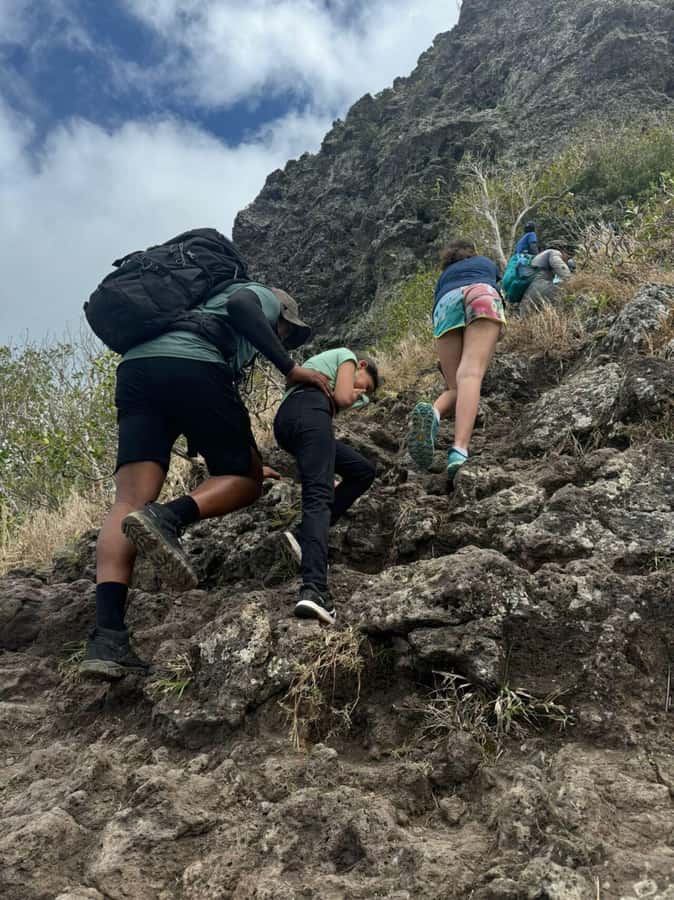 Mauritius: Le Morne Brabant Hike with Historical Immersion - Views at the top: turquoise lagoons, cliff lines, and summit breaks