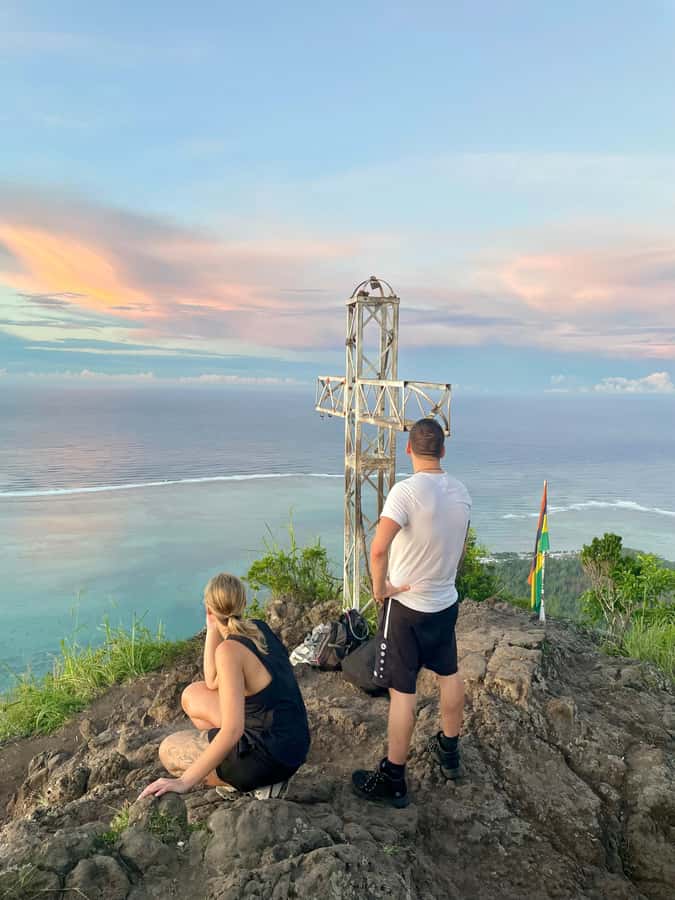 Mauritius: Le Morne: Intimate Hike Away from the Crowd - Summit time: 20 minutes that feel like part of the hike