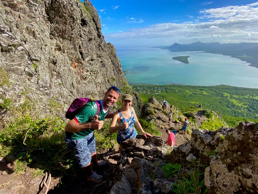Mauritius: Le Morne Mountain UNESCO Eco Hike - The summit at the V moment, then the descent when legs get loud