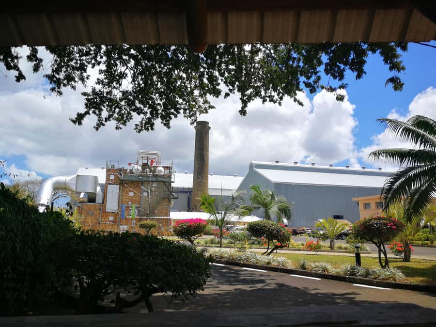 Mauritius North: Private Paradise Tour with Gardens, Markets - Port Louis Market, Caudan Waterfront, and Fort Adelaide Panoramas