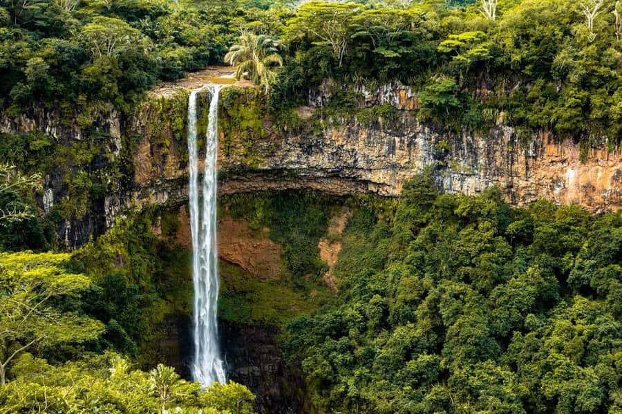 Mauritius: Private Southwest Day Tour - Grand Bassin Hindu Temple and the Old Shiva Statue