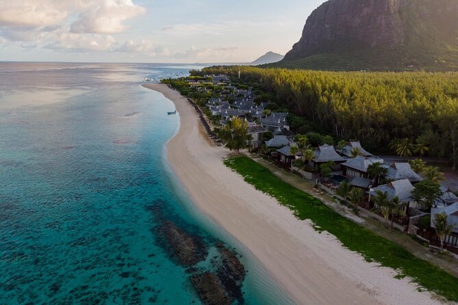 Mauritius Private Transfers: Airport and Ground Services - The ride itself: what the driver can add to your trip