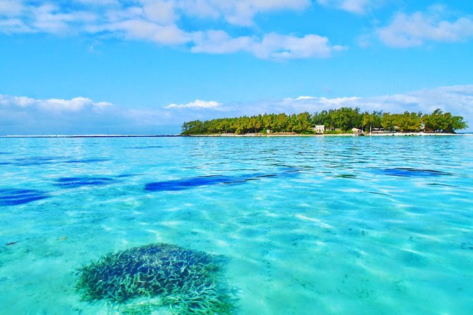 Mauritius South Tour Including Blue Bay Glass Bottom Boat & Snorkelling - Gris Gris Beach and La Roche qui Pleure, the “big waves, small time” stop