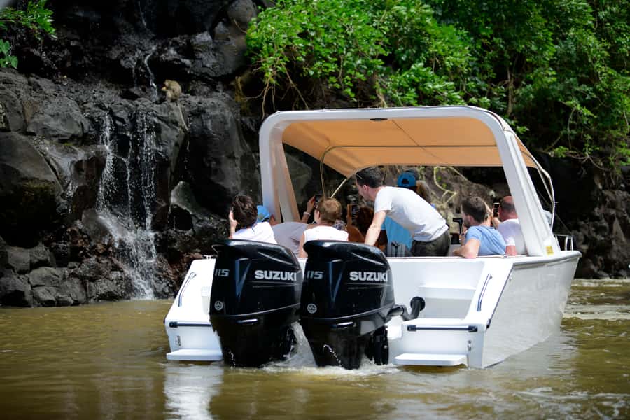 Mauritius: Speedboat Ile aux Cerfs, GRSE Waterfall, BBQ, Bar - Cabane du pêcheur to the waterfall stop, where the scenery starts before the sand