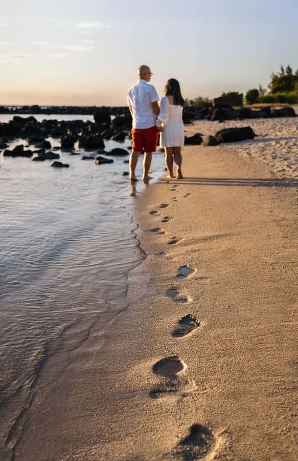 Mauritius: Sunset photoshoot (Honeymoon/family shoots) - Why a Mauritius sunset shoot makes sense for couples and families