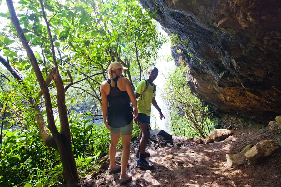 Mauritius: The Iconic Waterfalls hike + Mauritian picnic - Why Tamarind Falls feels like Mauritius, not a theme park