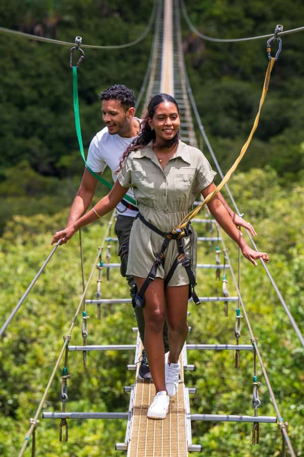 Mauritius: Vallé Advenature Park, Nepalese Bridge - Languages at the park, and how that helps during safety moments