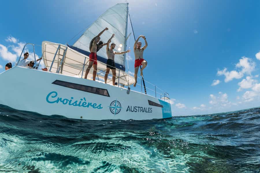 North East of Mauritius: Catamaran Cruise w/ BBQ Lunch - Bernaches Island: beach time with an easy walking pace