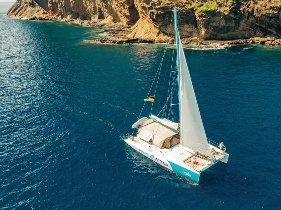 North of Mauritius: Sunset Catamaran Cruise, Drinks & Snacks - Meeting at Sunset Boulevard, and how the evening flows