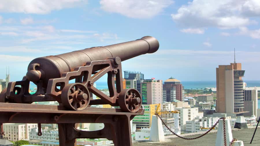 North Tour: Port Louis, Caudan, Citadelle, Botanical Garden - Port Louis Local Market Stops for Real-Life Mauritian Shopping