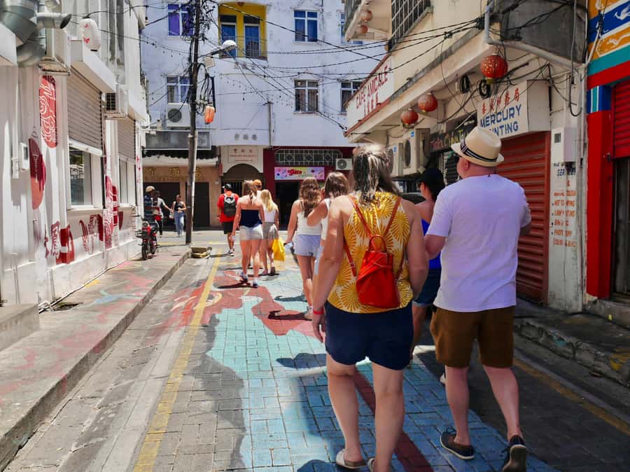 Port Louis: Street Eats and City Highlights Walking Tour - Street Food That Teaches Port Louis, Not Just Feeds You