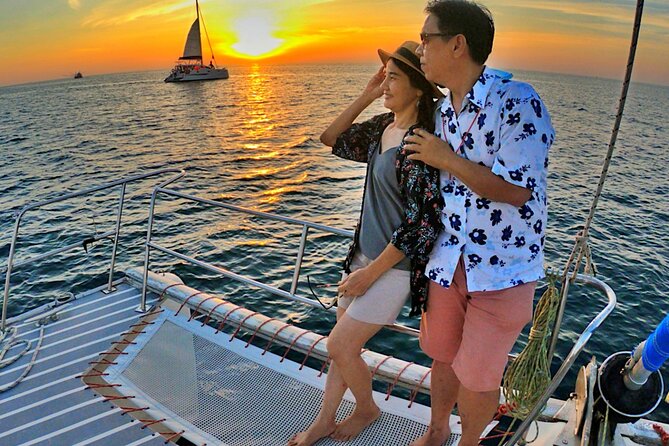 Private Exclusive Sundowner catamaran with Dinner & Transfer - Timing the sunset: what a 4:30 pm start really means