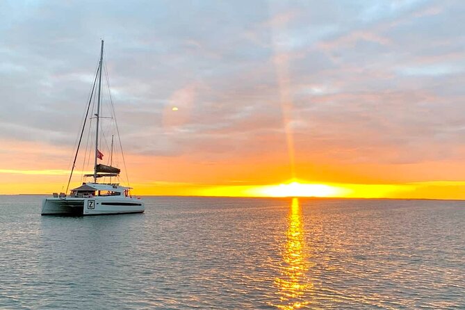 Private Exclusive Sundowner catamaran with Dinner & Transfer - Ile aux Aigrettes: snorkeling depends on nature, dinner is the main event