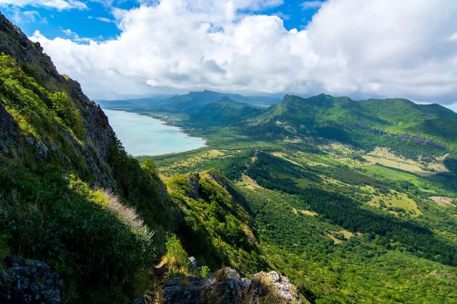 PRIVATE LeMorne Mountain Picturesque Hike-UNESCO Recognised - The steeper climbing and scramble sections, and why technique beats grit