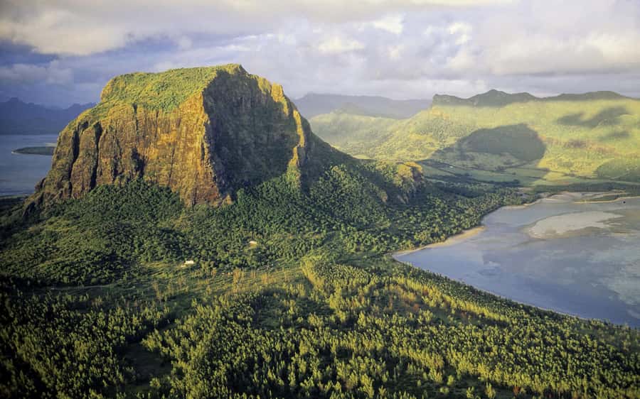 PRIVATE LeMorne Mountain Picturesque Hike-UNESCO Recognised - Price, group size, and value for a private guide