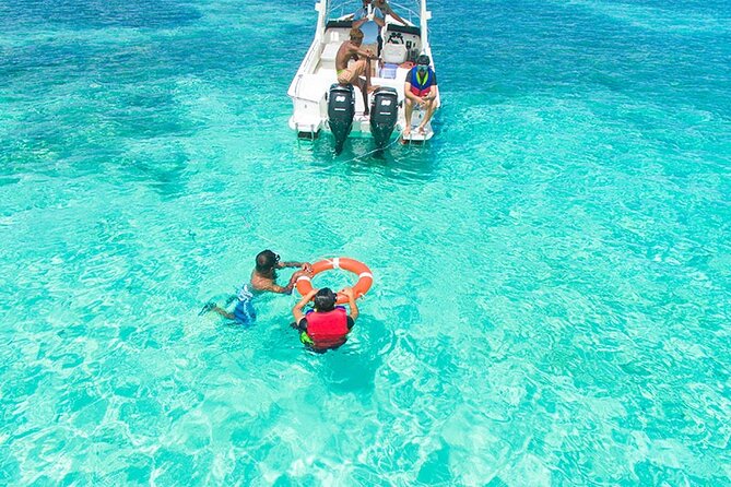Private speed boat to Ile aux Cerfs full-day Incl: Lunch & Transfer - Head back to the mainland: the afternoon cruise and hotel drop-off